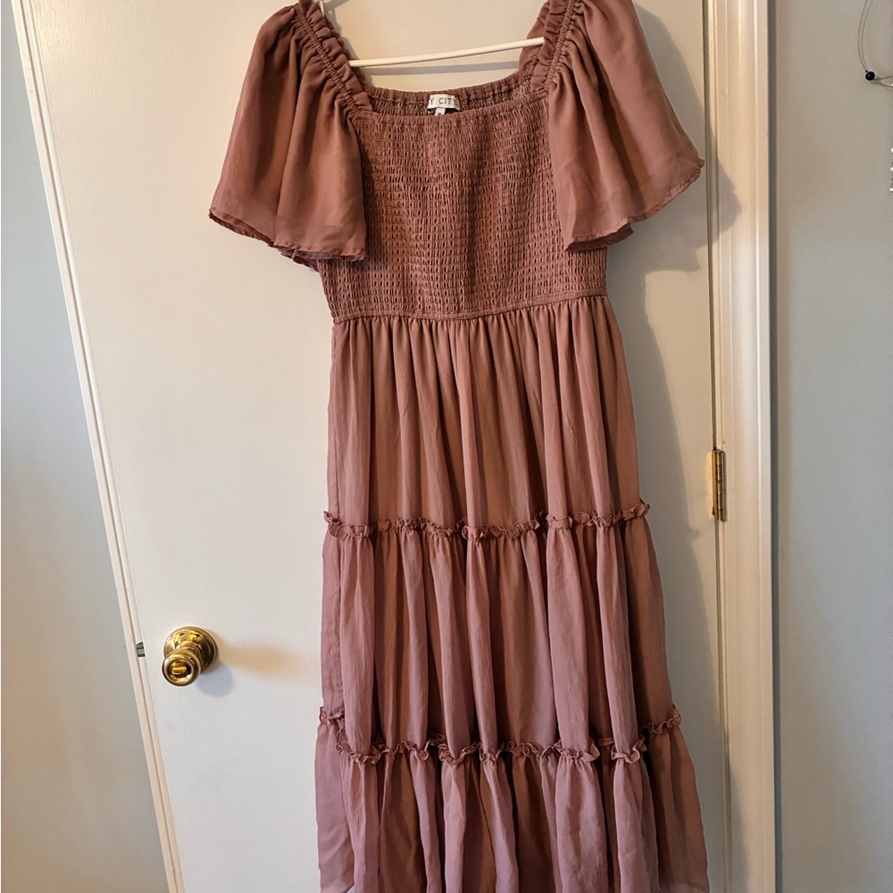 Chic Mauve Maxi Dress with Ruffled Sleeves - Picture 2 of 6